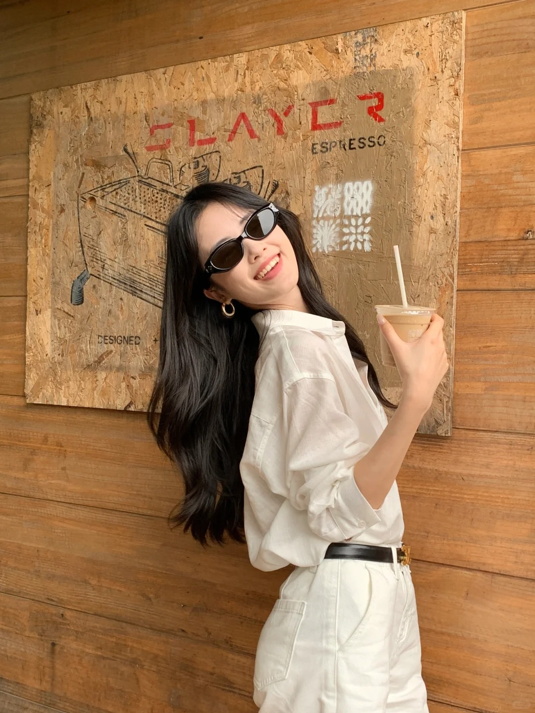 韩女穿搭我悟了
最近很喜欢的一套穿搭
直接原图出了吧 一点都没修哈哈哈
就为了给