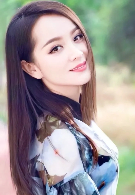 著名女演员大宋佳：风雨之路，幸福终绽放