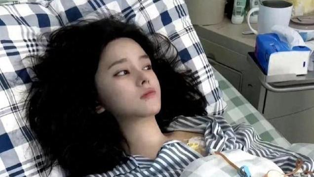 画画美女网红“咖啡”因癌去世，最后两天痛的整晚嚎叫，太可怜了