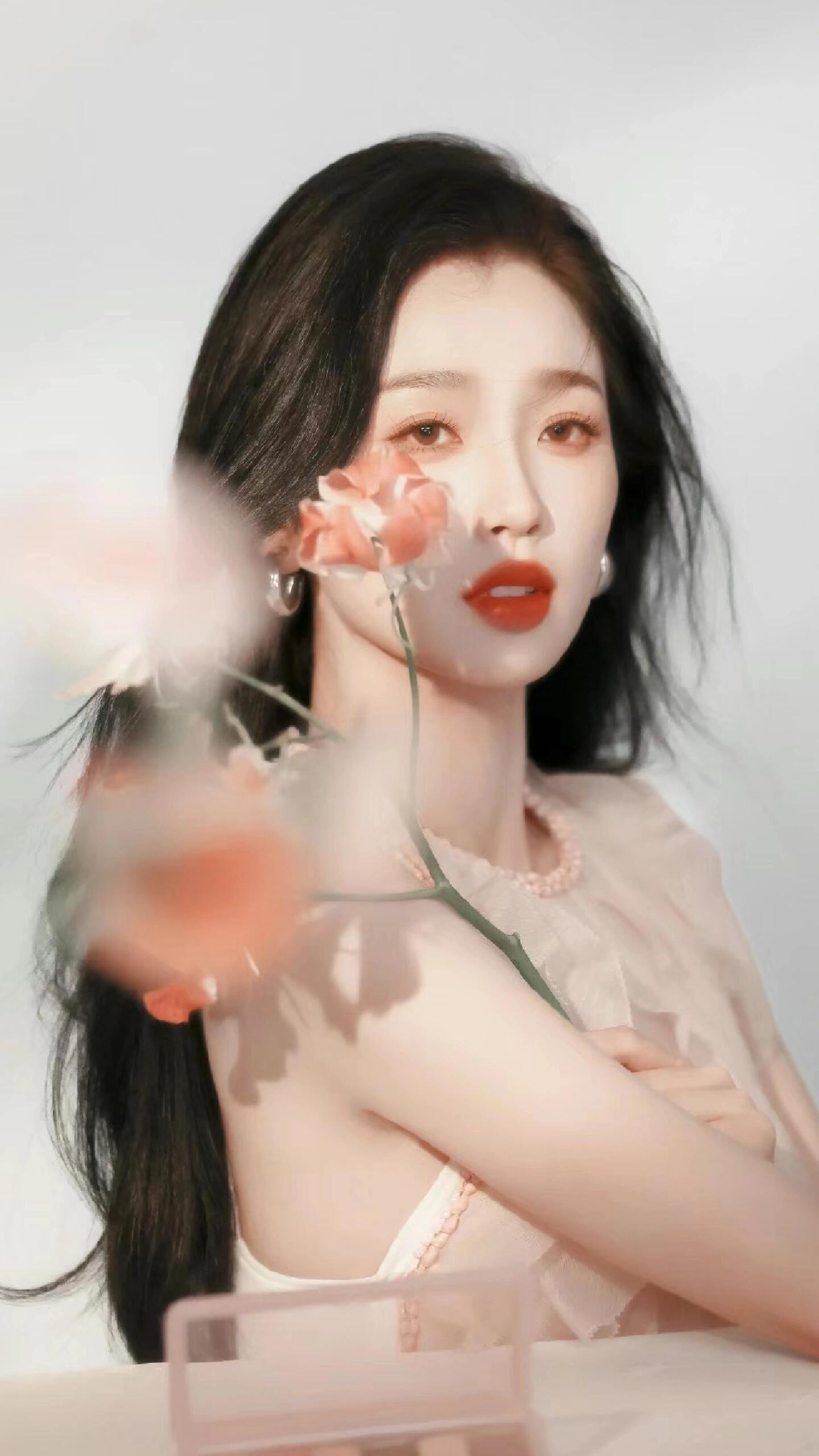 虞书欣——婀娜多姿