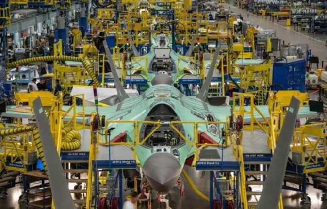 美国是否有可能重新启动F22战斗机的生产？

购买不如租赁，租赁不如共享。今后F