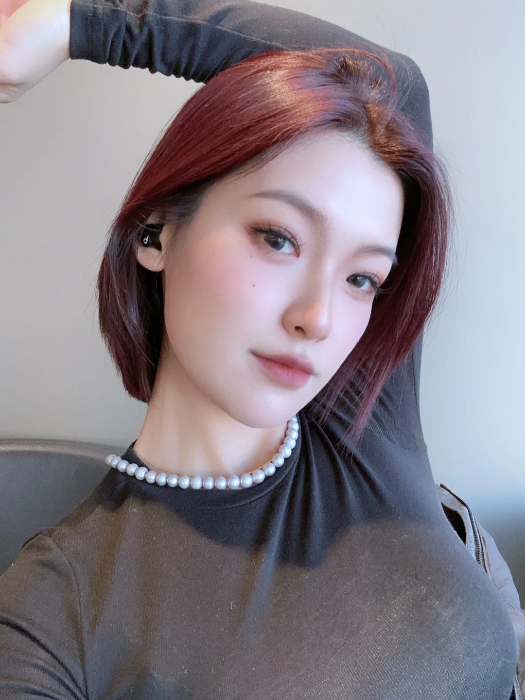 短发 我看看怎么个事！！！
细软发质 短发真的是救星！
以前长发及腰 一点不夸张