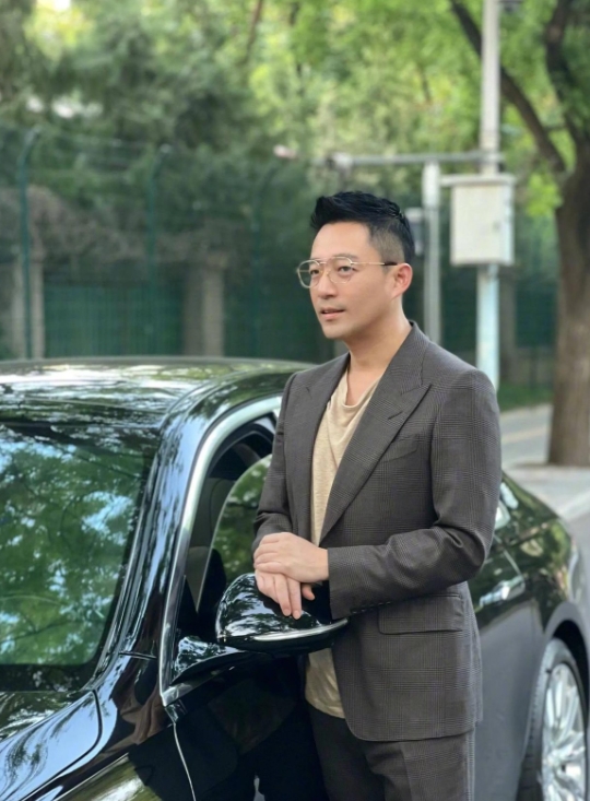 汪小菲马筱梅返京却不见孩子身影！

台媒爆料称S家已主动将两个孩子的证件交给汪小