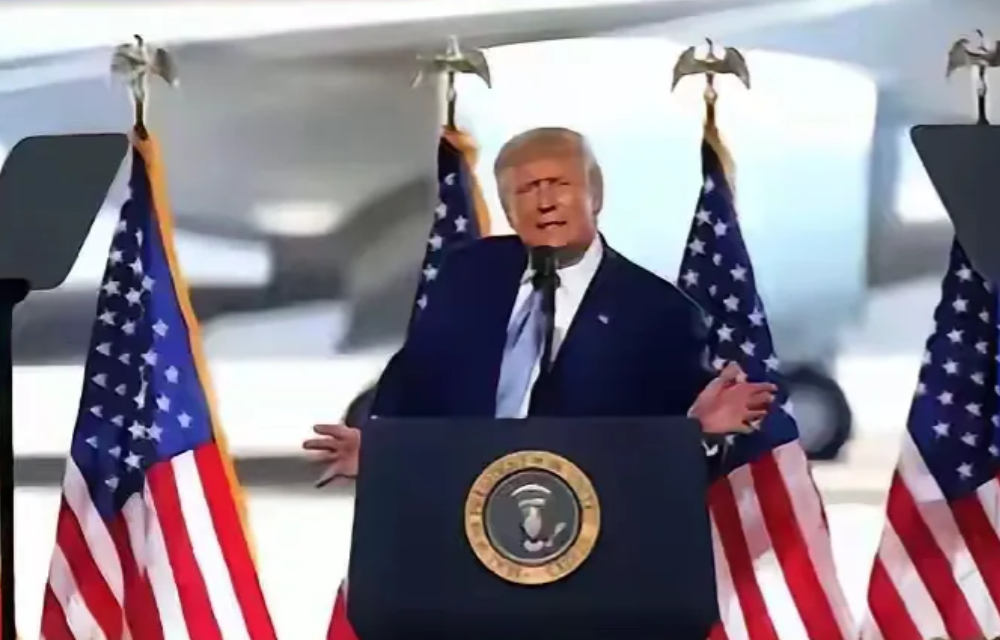 川普突然正常起来了，不适应。
​他在竞选中说：
​​第1；在我上任的第一天，我会