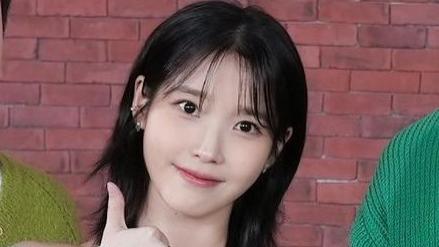 250224 IU节目录制下班饭拍噢～IU伟大的生图