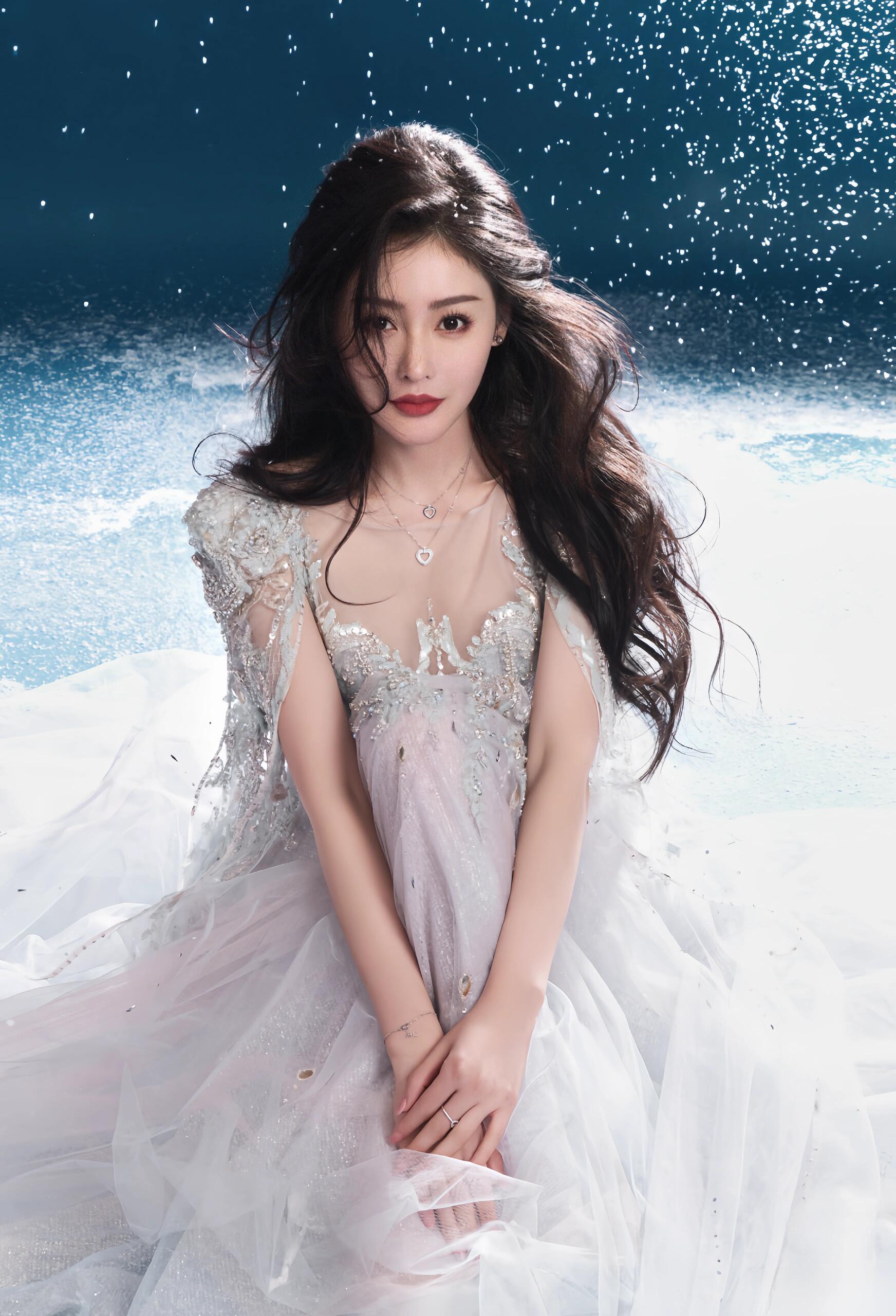 张天爱——雪地仙子