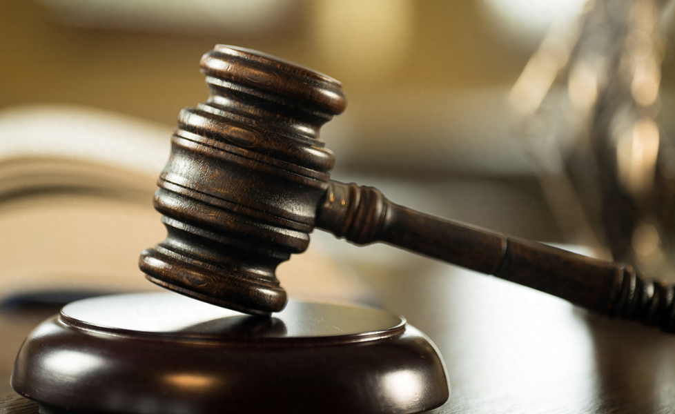 处罚还是轻了，应该立即执行！辽宁大连，大连市公安局交警大队，对一起客车超载，起诉