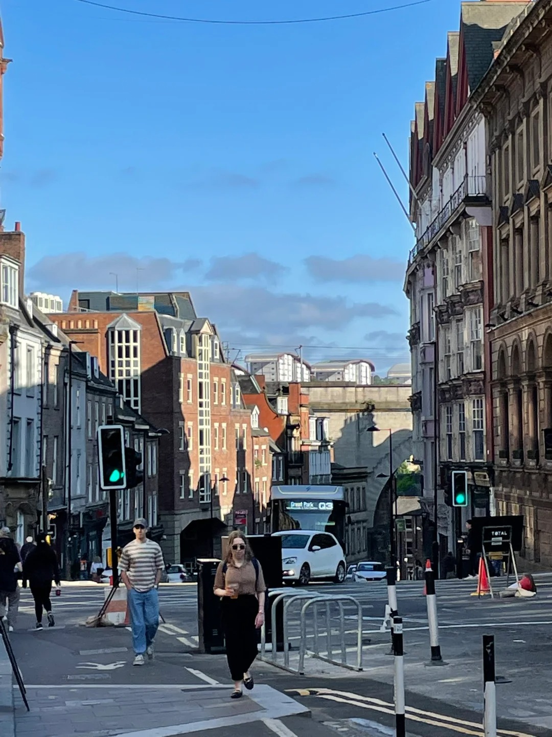 无意识英语就是王炸
练习英语口语最有效的学习方法！
找到一个合适自己的材料，语速