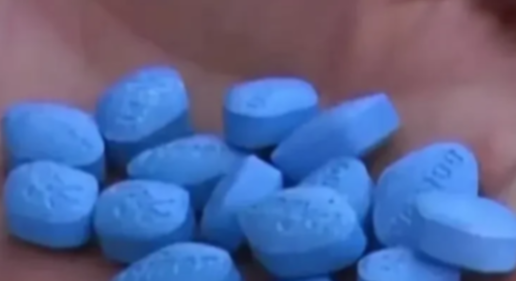 2024年，九月，湖北黄石，男子从药店买了一盒伟哥，但吃完却没有任何反应，男子发