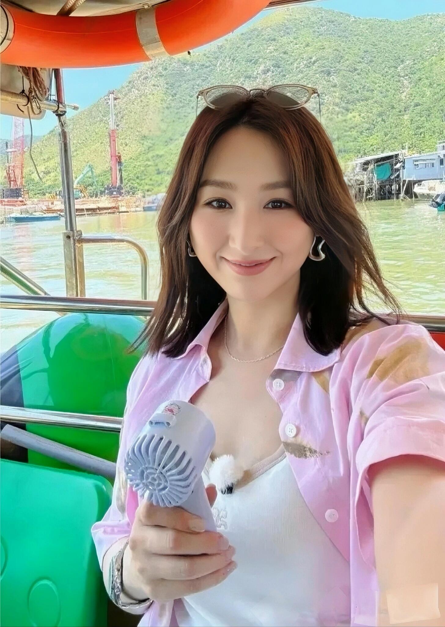 高海宁清新脱俗