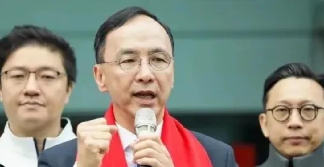 朱立伦今天下午在社交平台发文声援民众党，民众党今天下午向全台湾地区民众发出总动员
