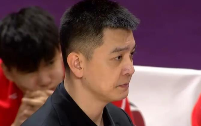 辽宁惨败，杨鸣战术固执，下课不远了，本场不得不说的5大事实：

1.杨鸣太固执，