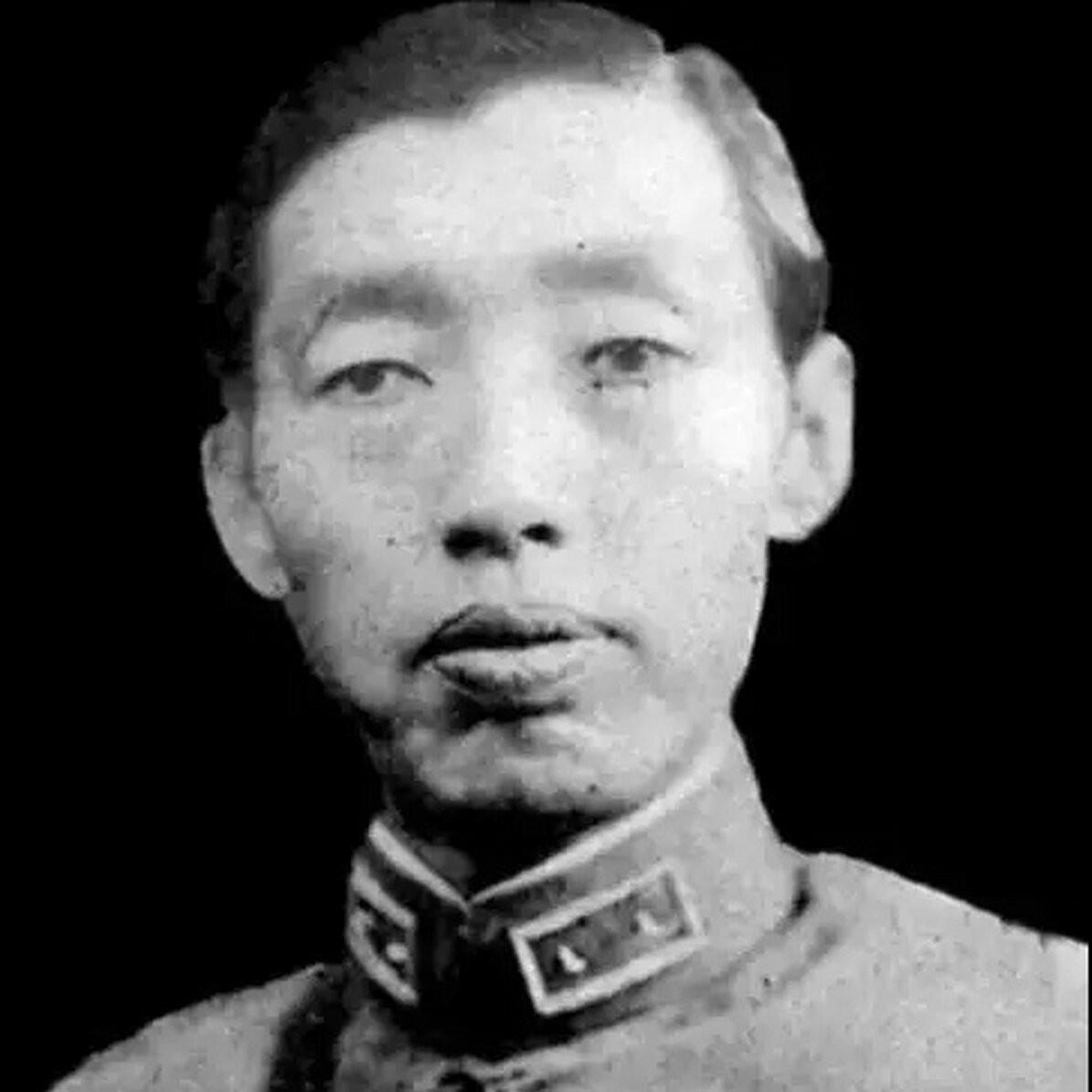 1929年12月，唐生智、石友三起兵讨蒋。为了留后路，唐生智给老蒋的电报中自称“