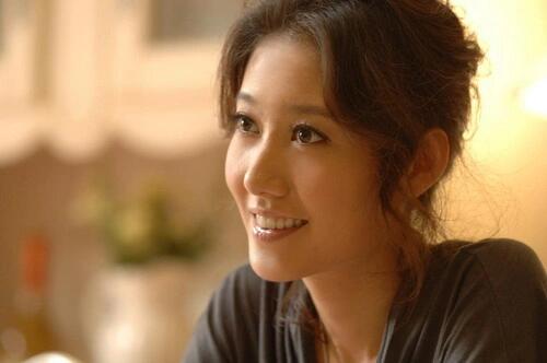 高露：从校园剧起步，成为演艺圈佼佼的演员