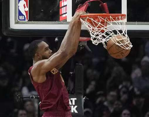 今天NBA季后赛继续开打，骑士队在客场输给凯尔特人，球队以1-4结束了本赛季旅程