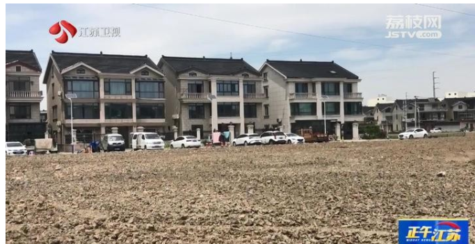 “真有钱！”江苏常熟，一个耗资近1700万元、占地50亩的公园刚开放4个多月，却