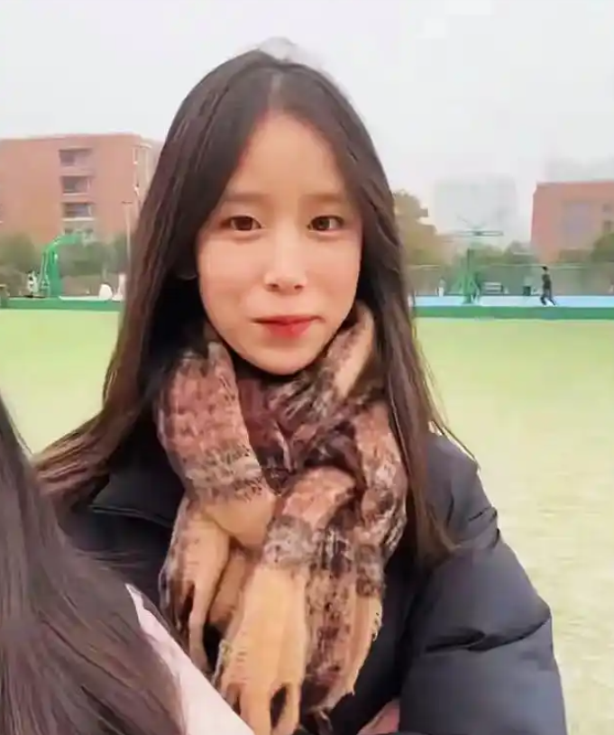 痛心！成都19岁失联女大学生遗体被找到，监控拍下最后画面，一细节信息量大