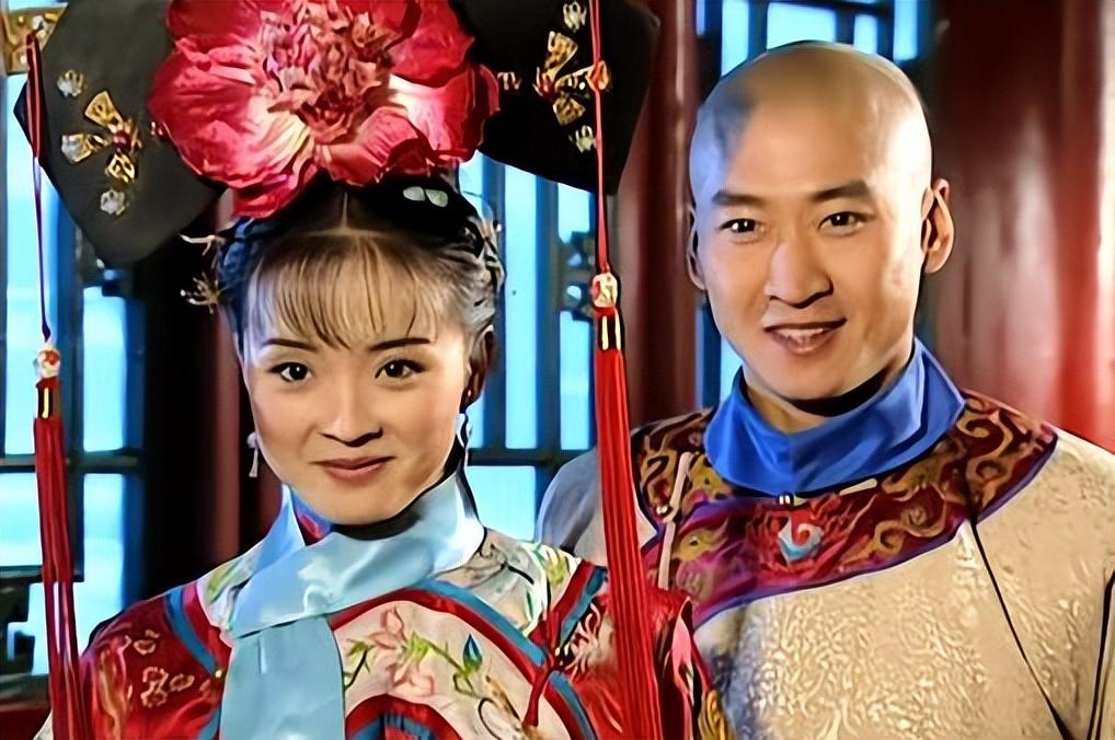 《还珠格格》:尔康告白紫薇后,独漏晴儿不提,背后有何隐情?(还珠格格第一部尔康找到紫薇)-第5张图片-九妖电影 《还珠格格》:尔康告白紫薇后,独漏晴儿不提,背后有何隐情?(还珠格格第一部尔康找到紫薇)-第5张图片-九妖电影