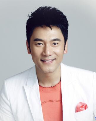 林依轮力挺爱子，话剧巡演引关注
