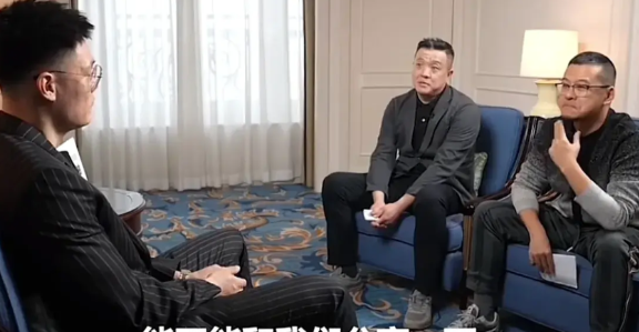 开发“张宁式”球员，中国篮球才有未来！
热爱，无悔！
杨毅和杨健对张宁的采访，张