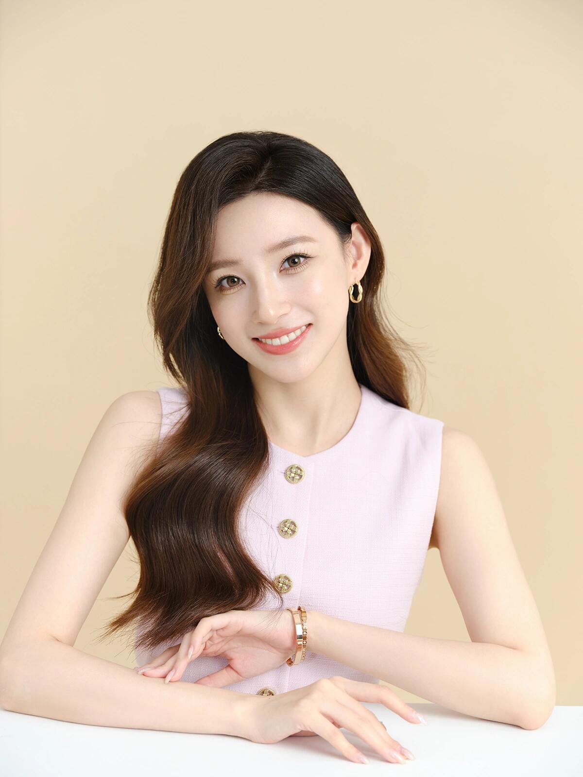 马凡舒甜美肖像写真