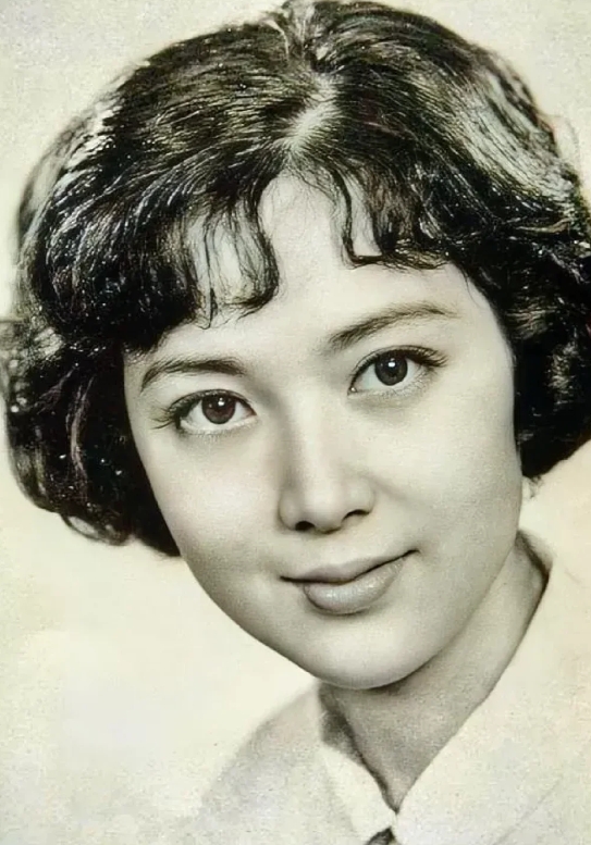 八十年代“中国第一美女”龚雪