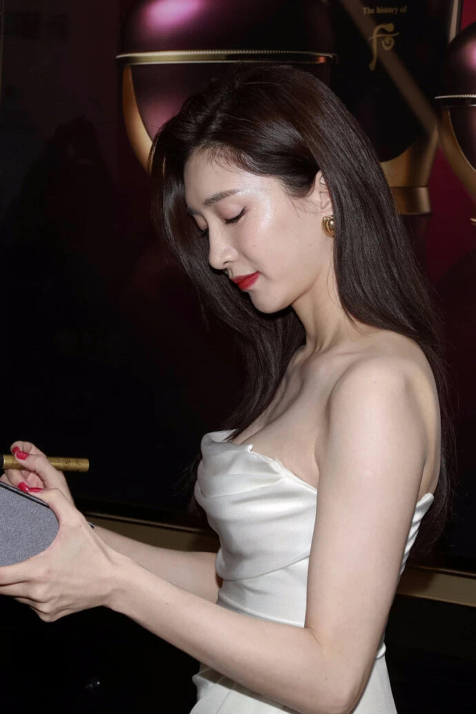 江疏影身材曼妙