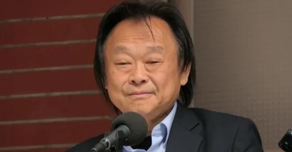 台湾地区知名媒体人王浅秋昨晚在节目中爆料，近期她几次邀请民进党立委王世坚上她的节