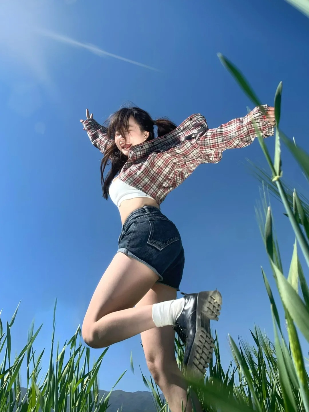 女孩的腿是用来奔跑的 而不是供人欣赏的
一些鲜活的我（审核员不要误判啊！多阳光的