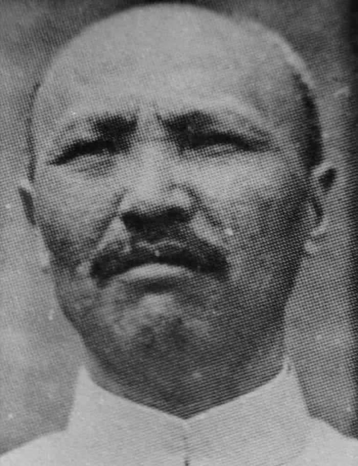 1934年3月，孙殿英在与四马联军激战数月后，遭到惨败，他率部溃退，马鸿逵部则紧