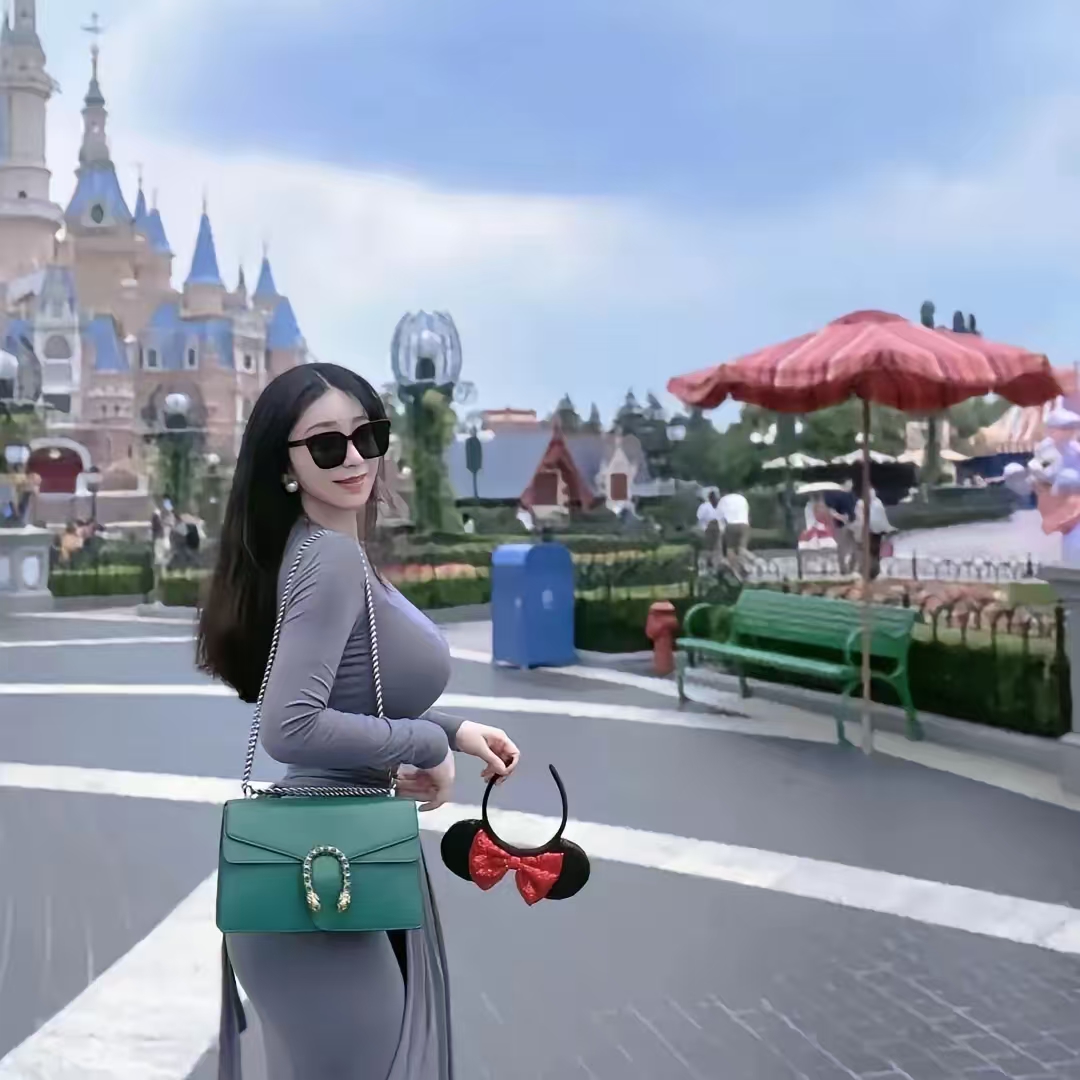 我42岁找了一个30岁的男朋友，怎么办？