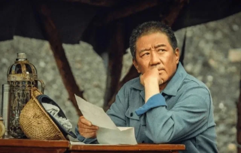 结婚37年零绯闻，儿子是他唯一心病