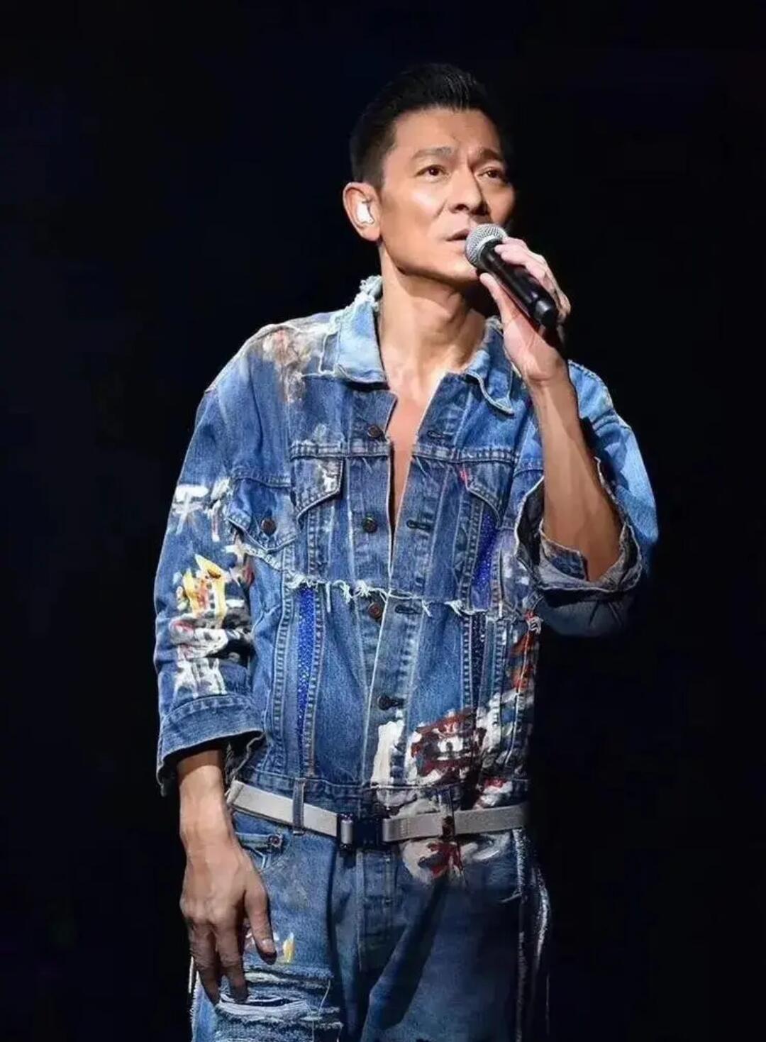 刘德华重庆演唱会：传奇之声，山城回响