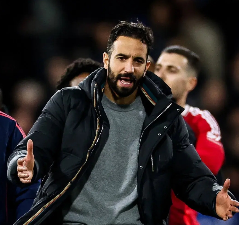 曼联0:3伯恩茅斯 阿莫林3大“疑问”无解：

1.滕哈格到底看中马拉西亚什么？