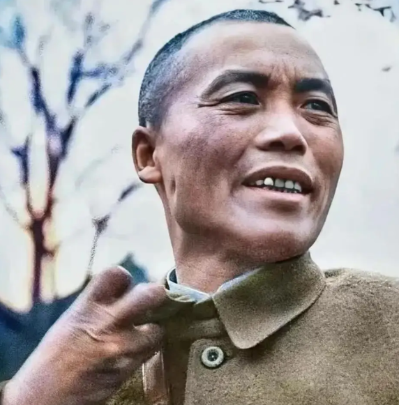 李宗仁能指挥杂牌军在台儿庄痛击日寇，不光是指挥方法得当，更难得的是李的做人做事使