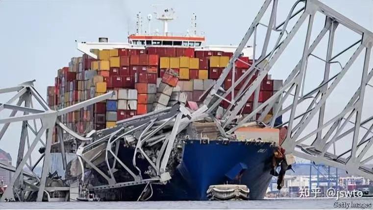 巴尔的摩断桥首块残骸已捞起