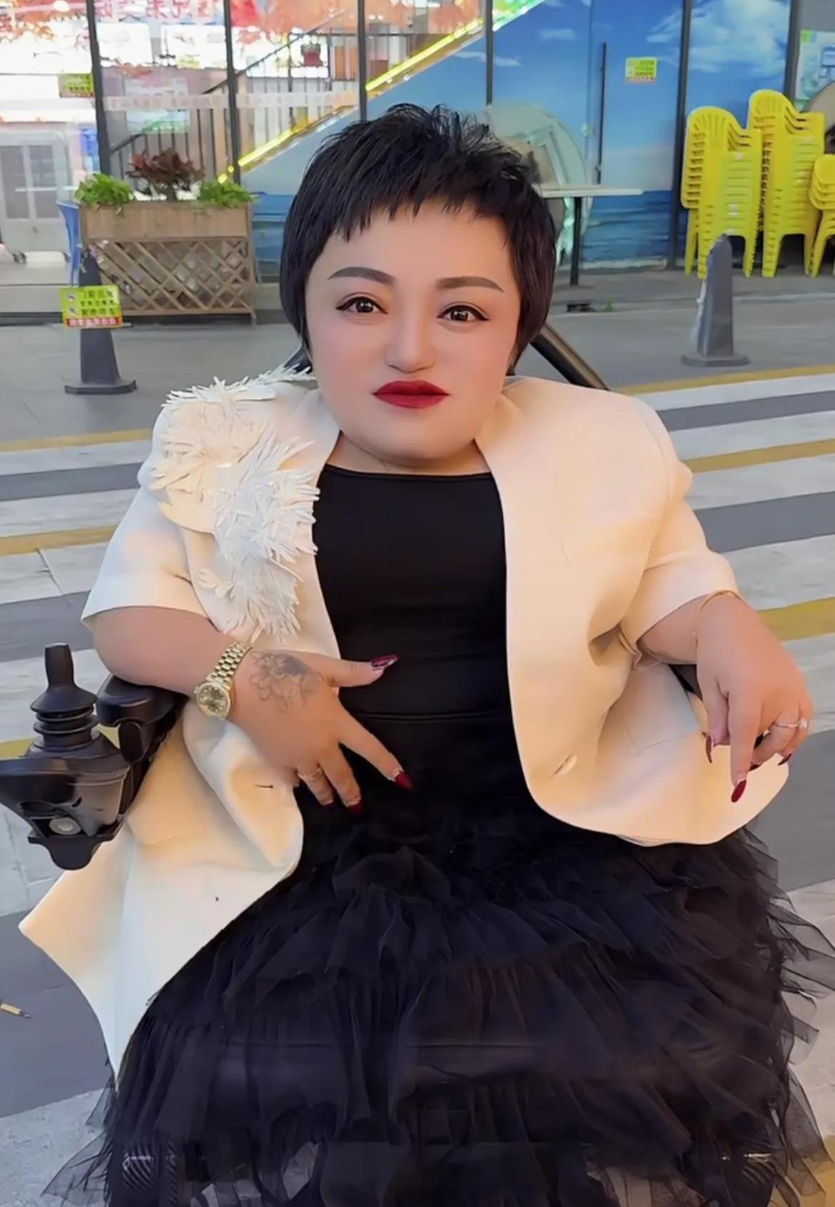 李喜梅这波操作直接封神！
谁能想到吵架竟然成了她的美商觉醒开关？
那天和大双闹完