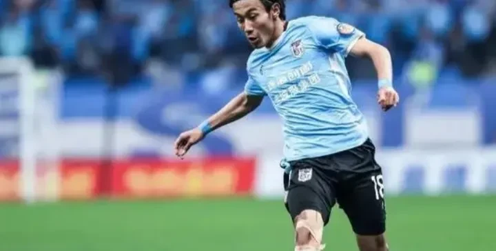 根据北京媒体报道，和晓强，马钰钧，阮奇龙三名球员近日被北京国安俱乐部打包卖给中甲球队重庆铜梁龙