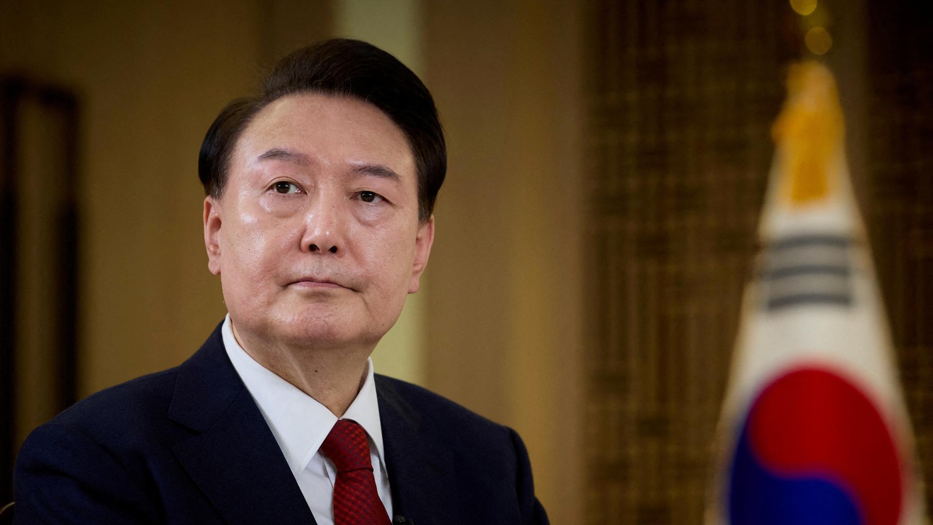 韩国遭到警告，朝鲜预备打响第一枪，尹锡悦对中国的态度变了
