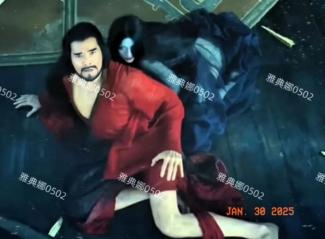 60多岁的费翔居然是《封神榜》里的颜值担当，一双大白腿比妲己还迷人。