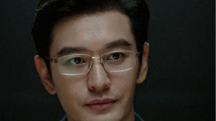 黄晓明疑似要迎来二胎，杨颖新剧惨淡，离婚3年生活大不同！