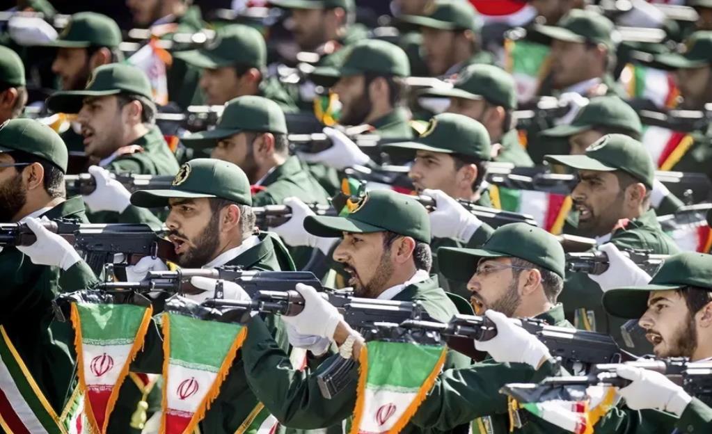 太强硬了！伊朗方面向外界公开表示，虽然有多国试图劝说伊朗不要报复以色列，但是伊朗