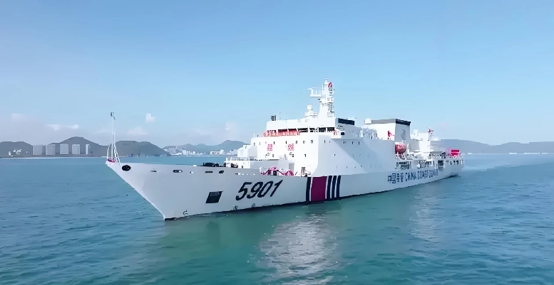 震撼！太震撼了！
中美在黄岩岛的对峙又升级了！1号，东方大国的5901舰在黄岩岛