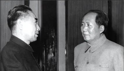 1961年，毛主席和周总理大吵一架，随后毛主席反问一句:“你吃了吗?“就让周总理
