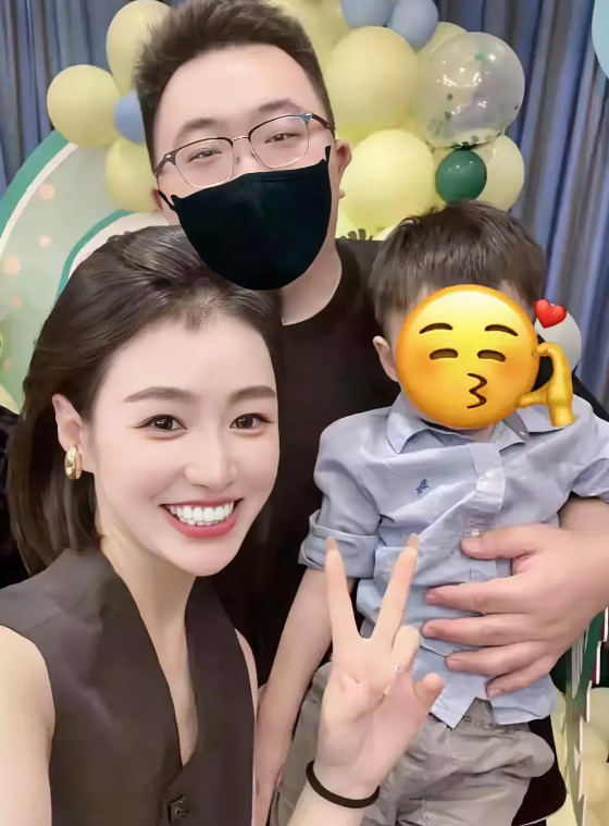7老板这次真的是“赌”上了自己的清白！她为了证明她自己是“清白”的！
  已经向