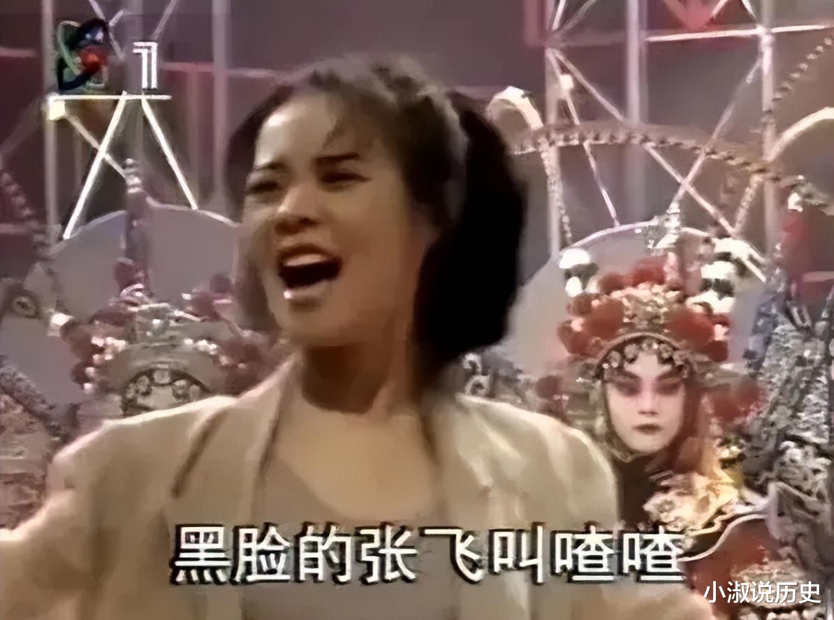 春晚爆红后，她洗完澡从23楼一跃而下，临终时说：妈，我好后悔（微信打字九宫格怎么设置）-第2张图片-九妖电影