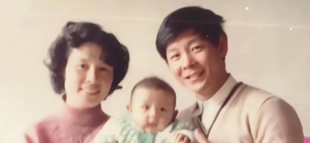 国家一级演员,今78岁仍在拍戏,住上亿四合院,儿子是他一生骄傲(国家一级演员落网)-第8张图片-九妖电影 国家一级演员,今78岁仍在拍戏,住上亿四合院,儿子是他一生骄傲(国家一级演员落网)-第8张图片-九妖电影