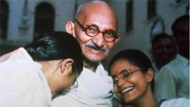 为什么西方人普遍喜欢印度而不是中国？