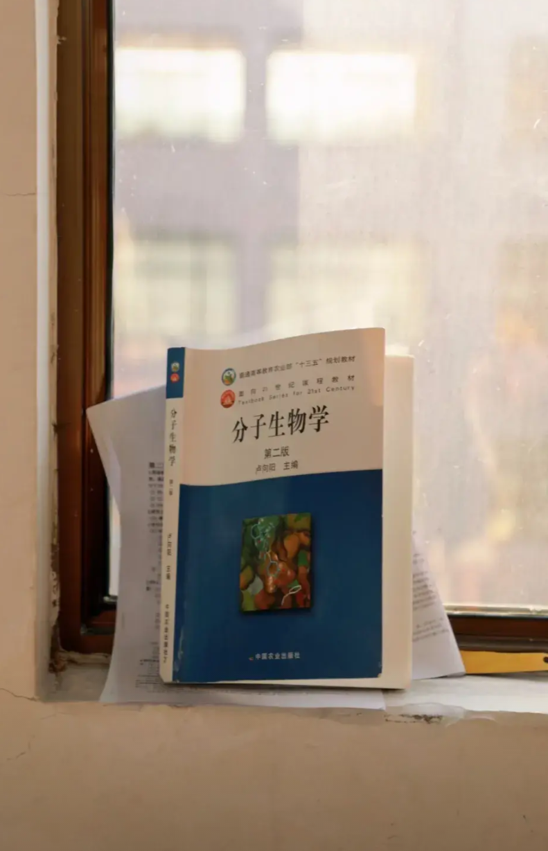 大学最后悔的 17 大专业：

​1、第一：建筑学。
多少人怀揣着设计梦想跨入这