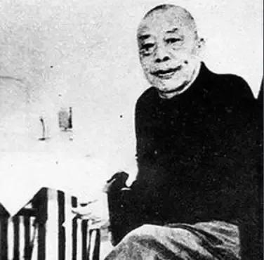 黄金荣与林桂生的爱情悲剧：从青帮大亨到孤独终老